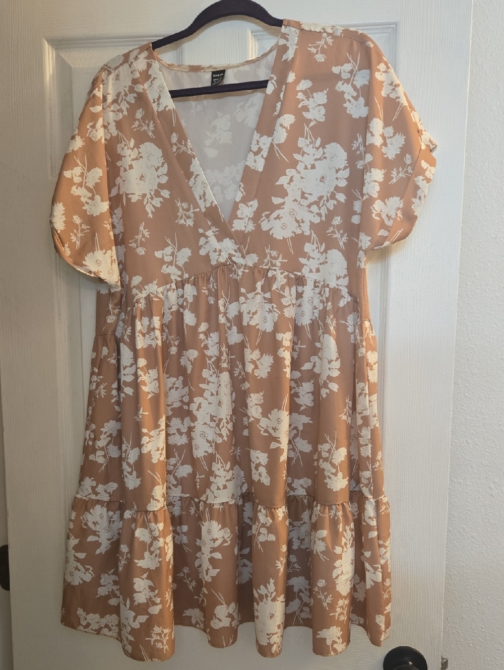 SHEIN Tan Floral V-Neck Tiered Dress with White Print